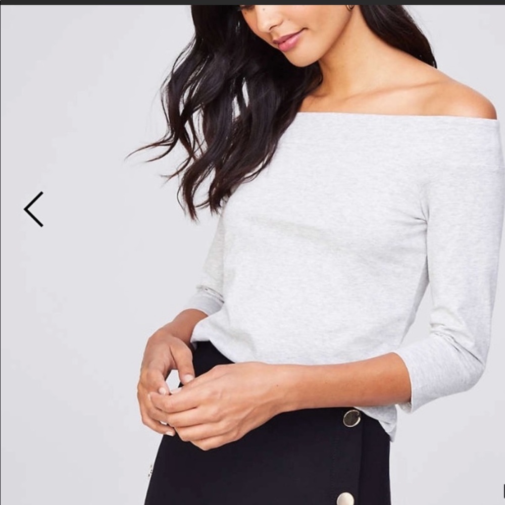 Black Off the Shoulder Top; Size M